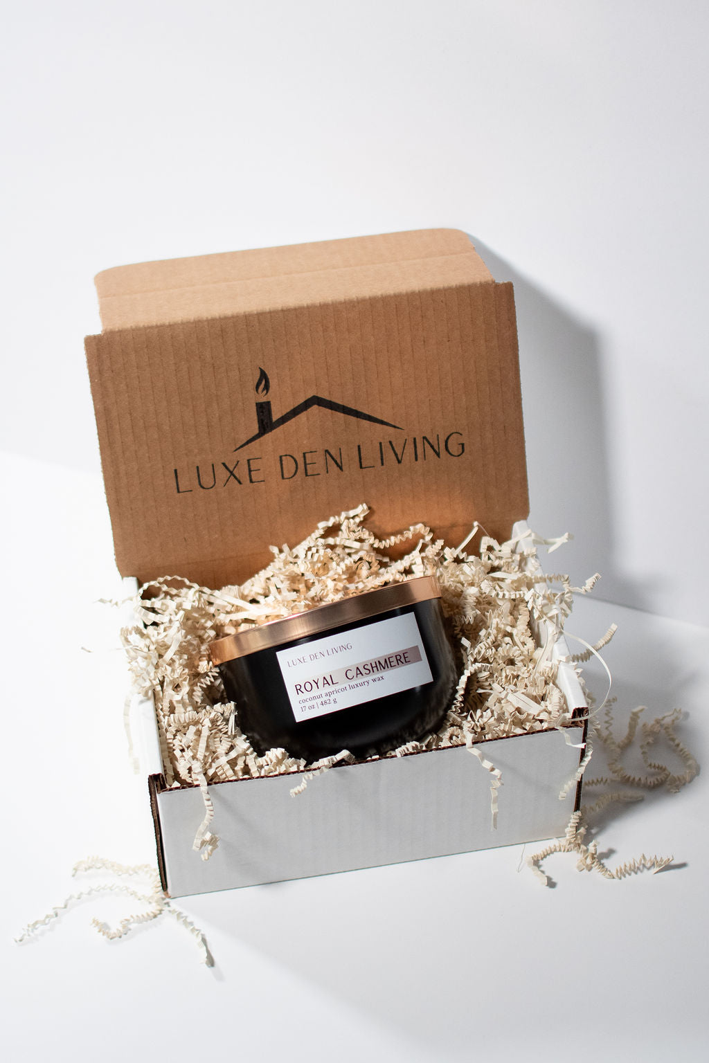 Royal Cashmere | 17oz Luxury Candle