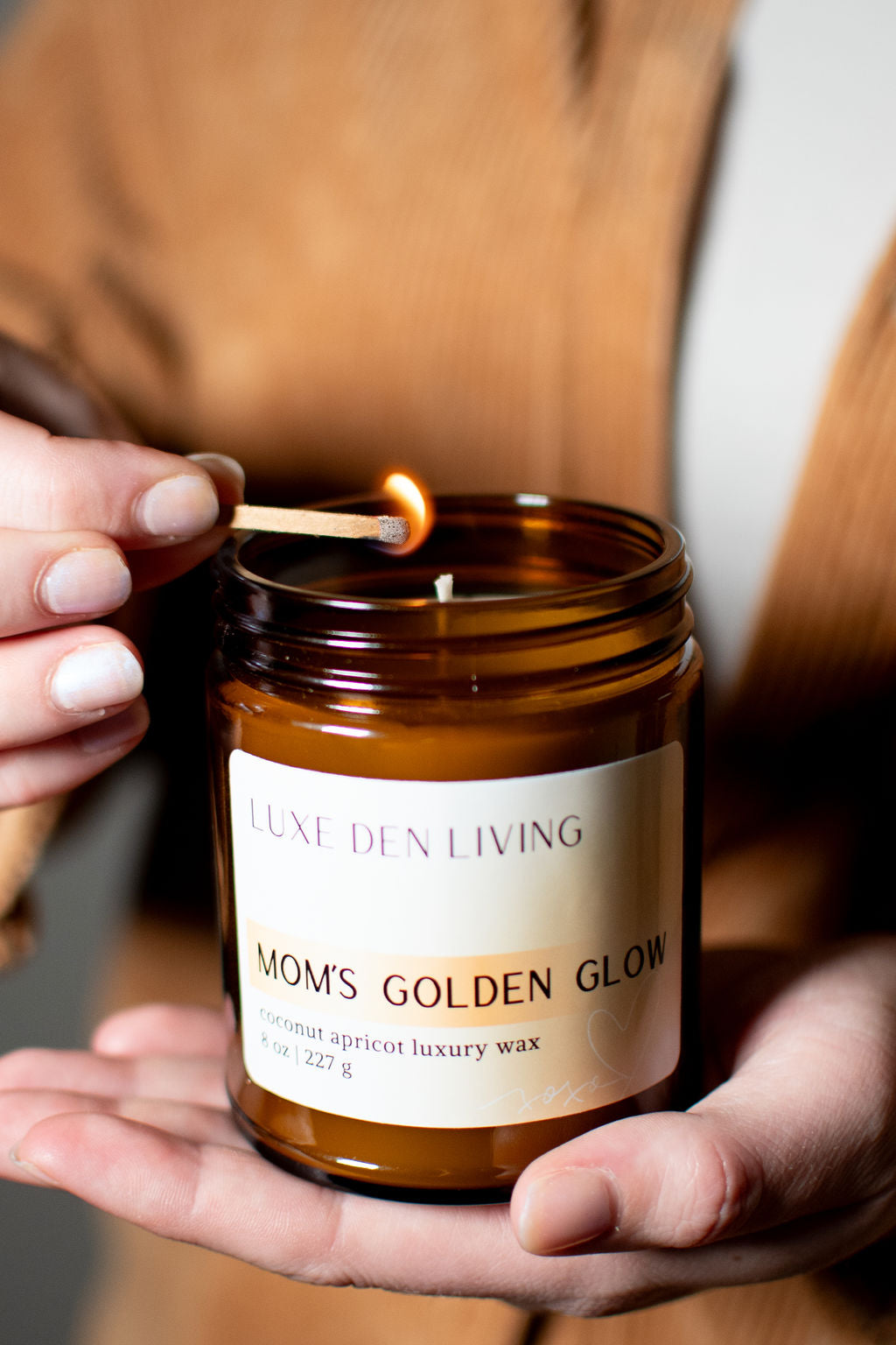 Mom's Golden Glow | 8oz Luxury Candle